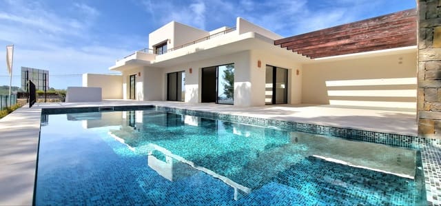 3 soveværelse Villa til salg i Casco Urbano, Teulada-Moraira med swimmingpool - € 1.750.000 (Ref: 9755576)