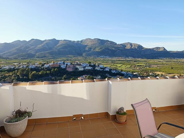 4 sovrum Villa till salu i Orba - 450 000 € (Ref: 9778000)