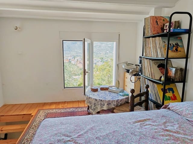 4 sovrum Villa till salu i Orba - 450 000 € (Ref: 9778000)