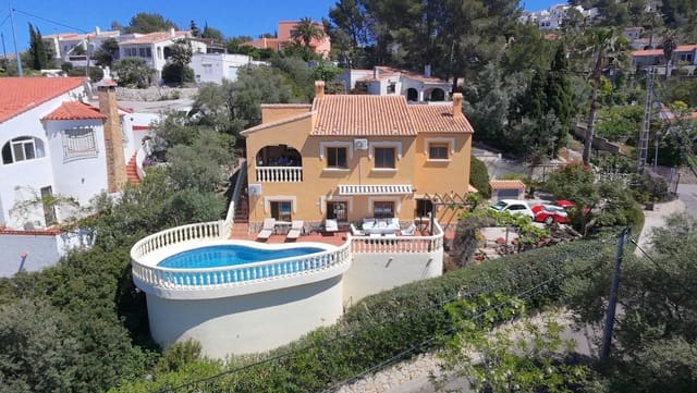 4 bedroom Villa for sale in Orba with pool - € 499,995 (Ref: 9780448)