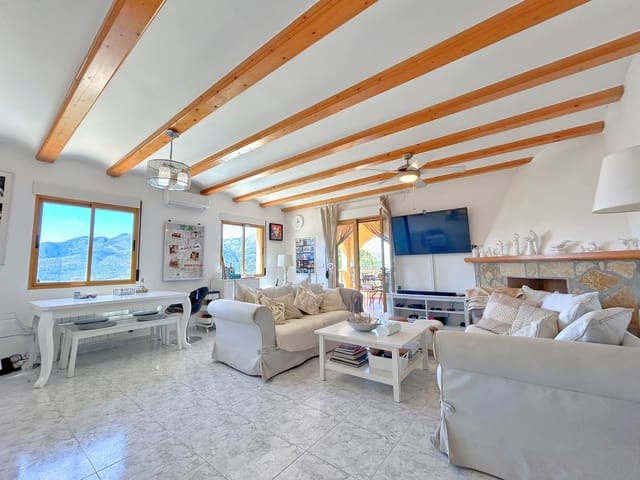 4 quarto Moradia para venda em Orba com piscina - 499 995 € (Ref: 9780448)