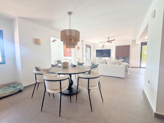 4 soveværelse Villa til salg i Javea / Xàbia med swimmingpool - € 965.000 (Ref: 9780449)