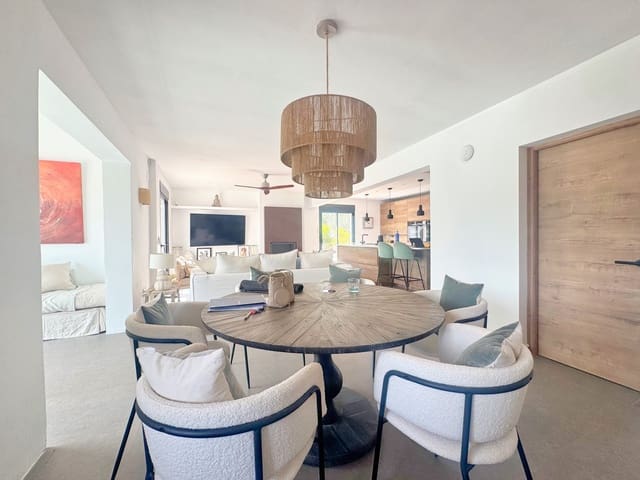 4 soveværelse Villa til salg i Javea / Xàbia med swimmingpool - € 965.000 (Ref: 9780449)