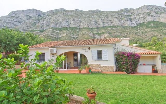 3 sovrum Villa till salu i El Montgó, Dénia med pool - 599 000 € (Ref: 9780451)