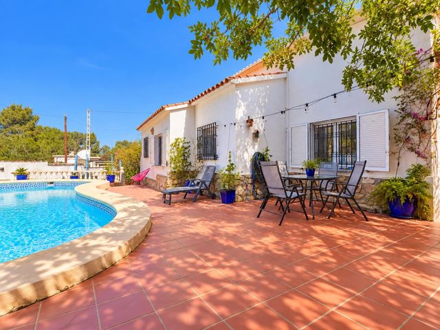 3 Zimmer Villa zu verkaufen in El Montgó, Dénia mit Pool - 599.000 € (Ref: 9780451)