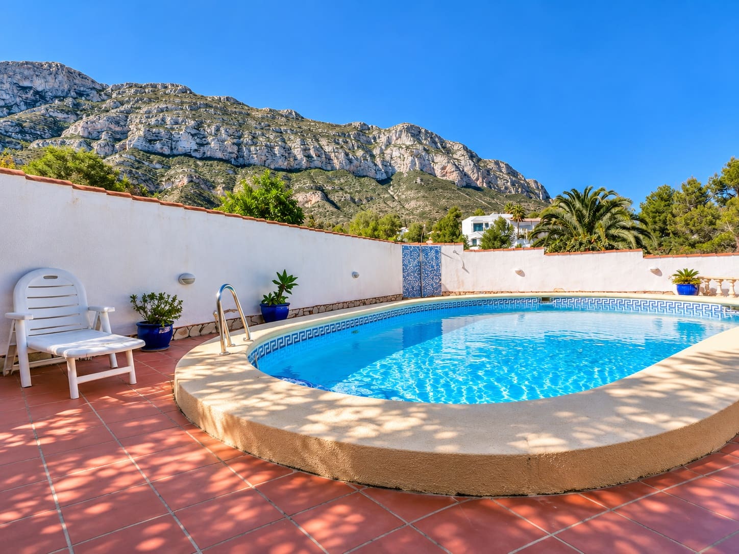 Chalet de 3 habitaciones en Dénia en venta con piscina - 599.000 € (Ref: 9780451)