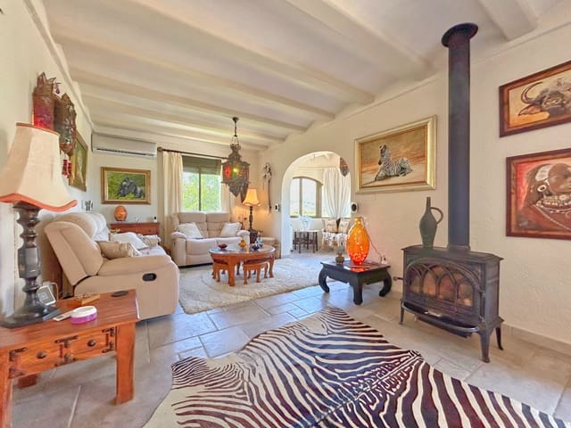 4 chambre Villa/Maison à vendre à Orba avec piscine - 599 000 € (Ref: 9794500)