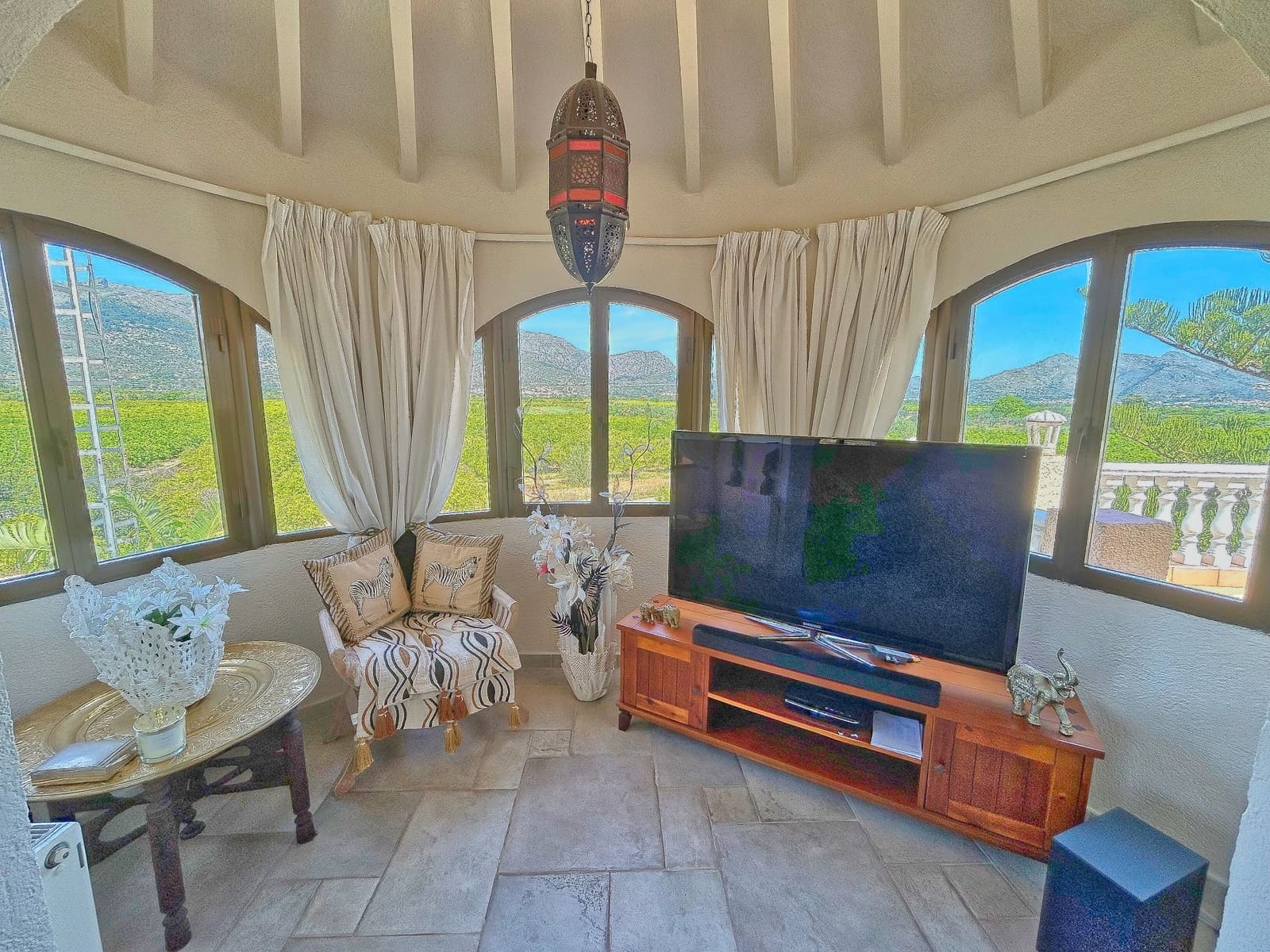 4 chambre Villa/Maison à vendre à Orba avec piscine - 599 000 € (Ref: 9794500)