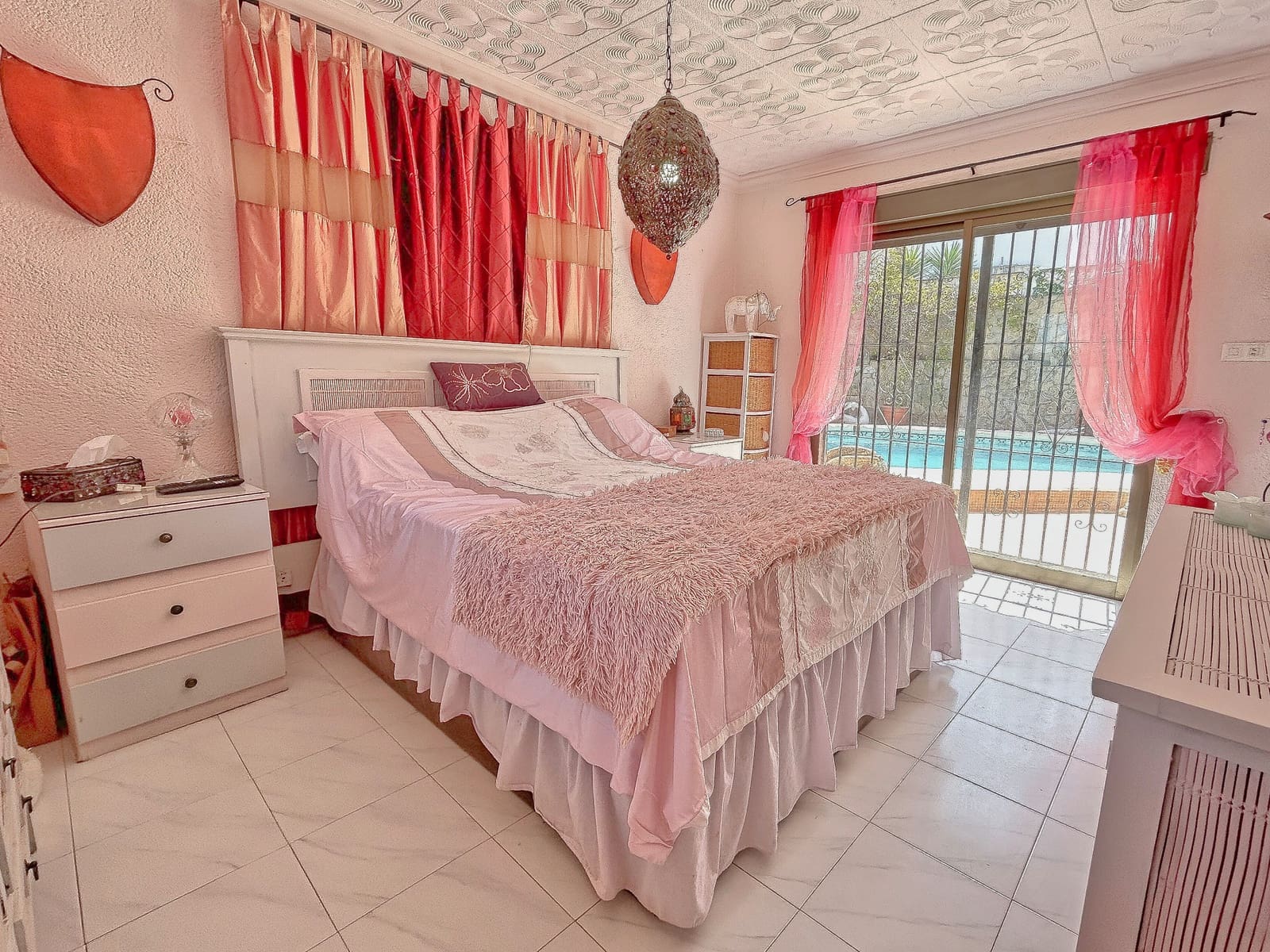 4 chambre Villa/Maison à vendre à Orba avec piscine - 599 000 € (Ref: 9794500)