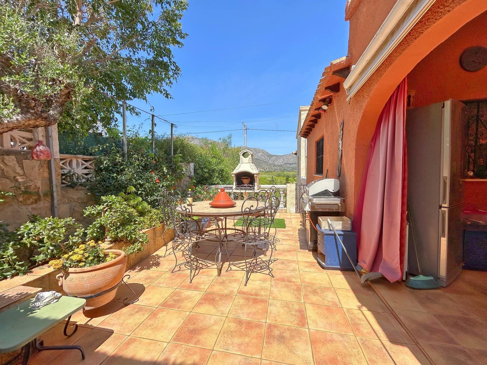 4 chambre Villa/Maison à vendre à Orba avec piscine - 599 000 € (Ref: 9794500)