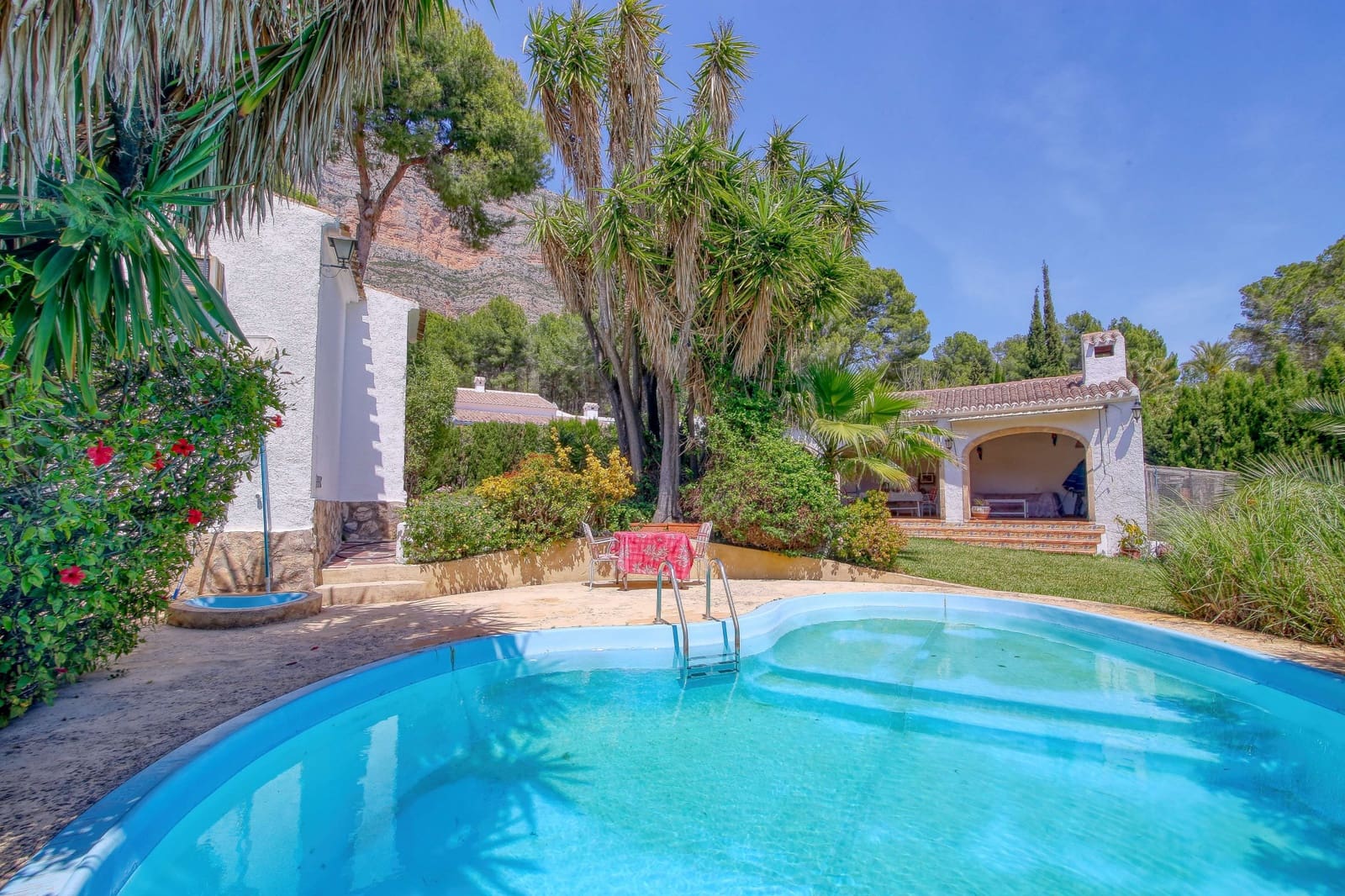 4 sypialnia Willa na sprzedaż w Javea / Xabia z basenem - 775 000 € (Ref: 9799143)