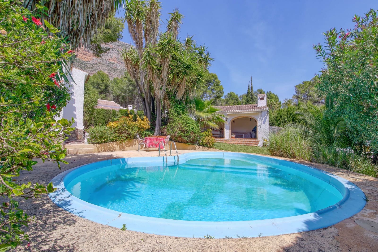 4 sypialnia Willa na sprzedaż w Javea / Xabia z basenem - 775 000 € (Ref: 9799143)