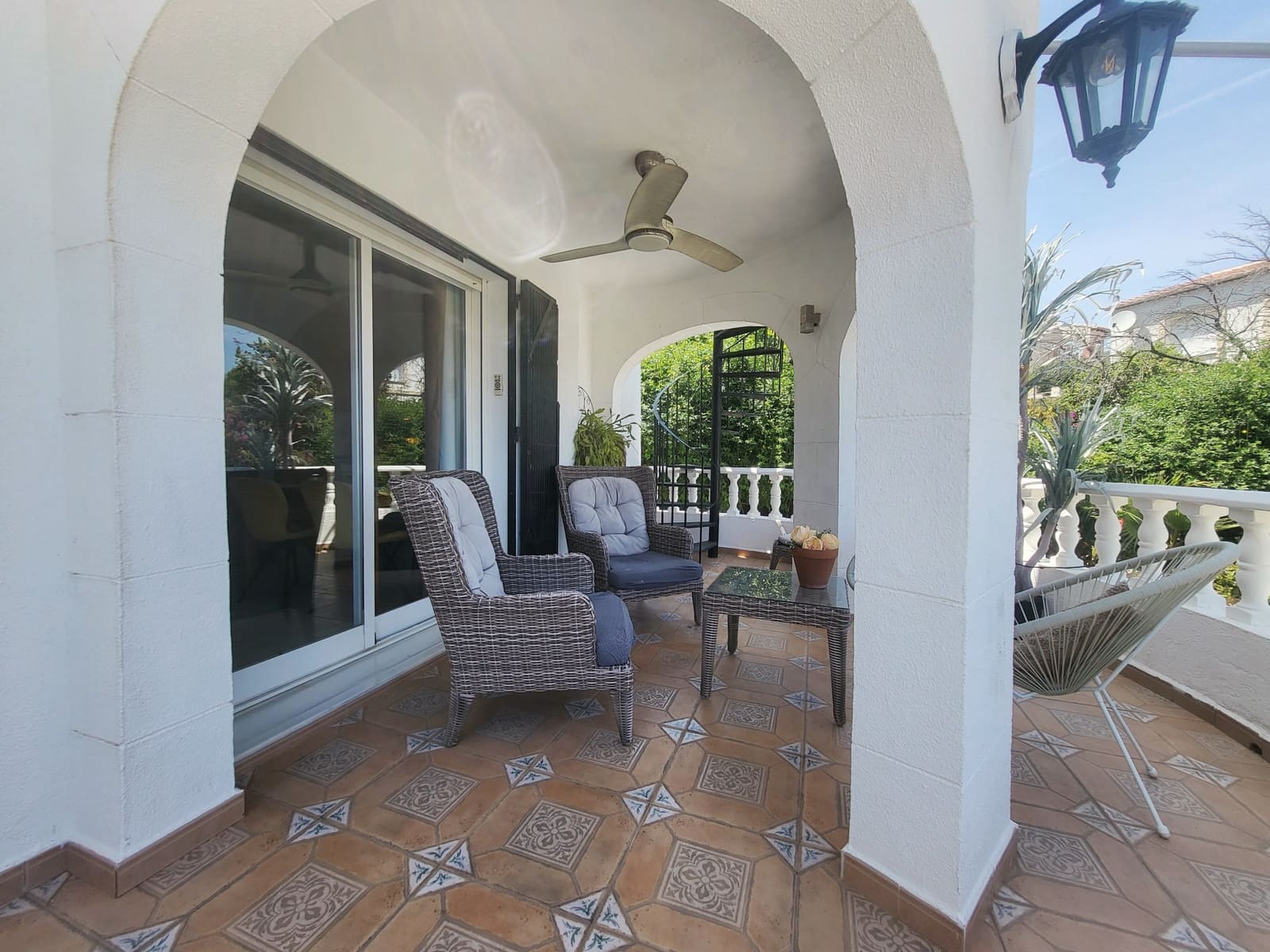 4 bedroom Villa for sale in Oliva with pool - € 440,000 (Ref: 9808088)