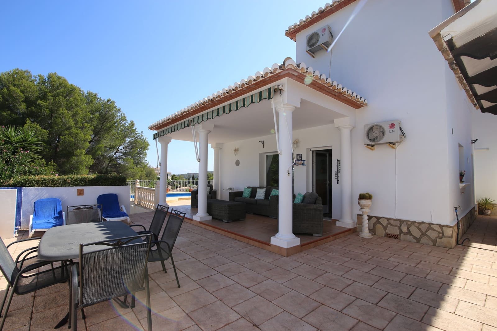 4 chambre Villa/Maison à vendre à Javea / Xabia avec piscine - 575 000 € (Ref: 9808089)