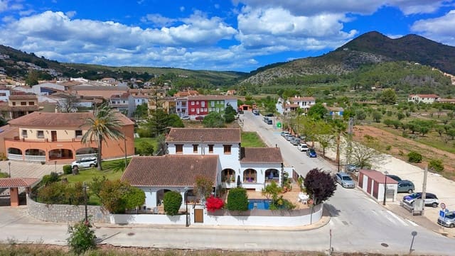 6 soveværelse Villa til salg i Alcalalí / Alcanalí med swimmingpool - € 649.950 (Ref: 9808090)