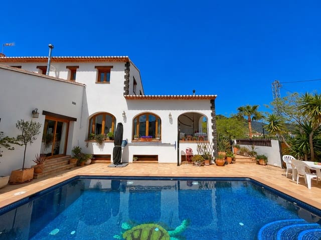 6 soveværelse Villa til salg i Alcalalí / Alcanalí med swimmingpool - € 649.950 (Ref: 9808090)