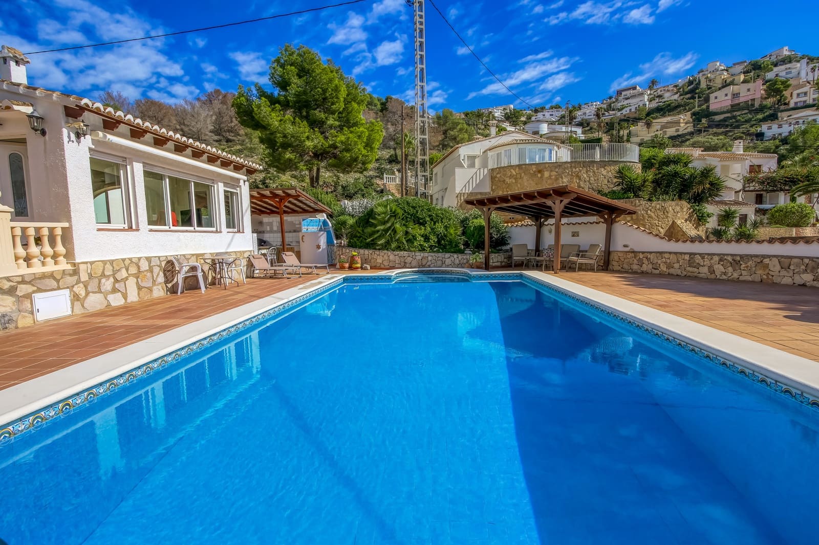 4 slaapkamer Villa te koop in Moraira met zwembad - € 825.000 (Ref: 9811486)