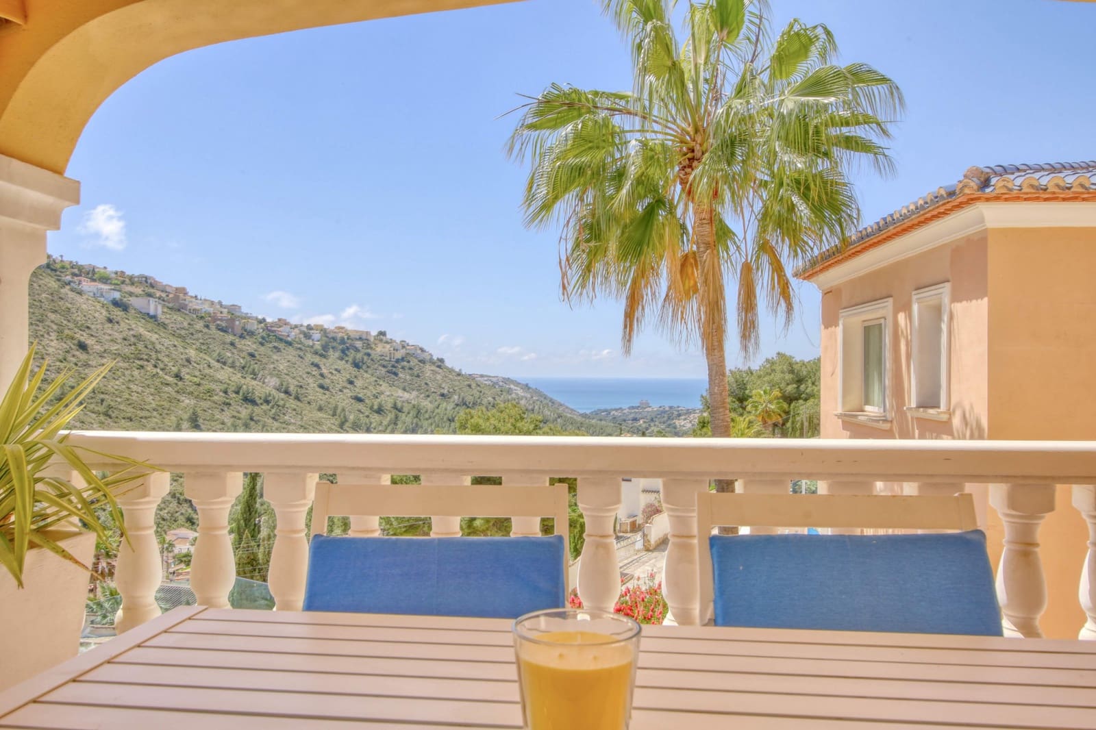 3 bedroom Villa for sale in Benitachell / Benitatxell with pool - € 525,000 (Ref: 9811487)