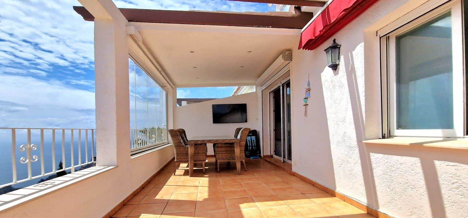 2 bedroom Apartment for sale in Benitachell / Benitatxell with pool - € 265,000 (Ref: 9817996)