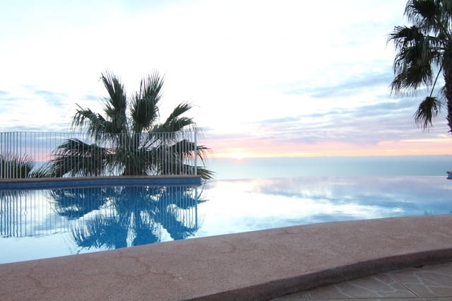 2 quarto Apartamento para venda em Benitachell / Benitatxell com piscina - 265 000 € (Ref: 9817996)