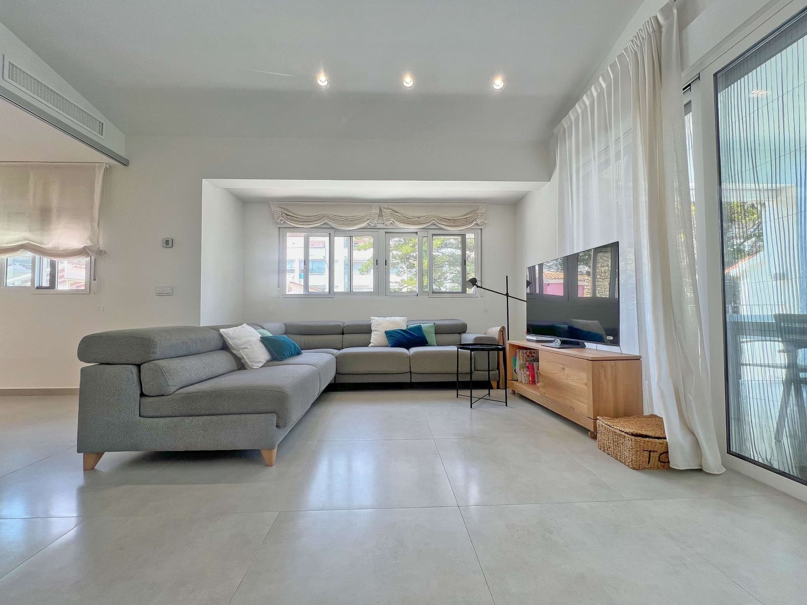 5 Zimmer Villa zu verkaufen in Denia mit Pool - 899.000 € (Ref: 9822703)