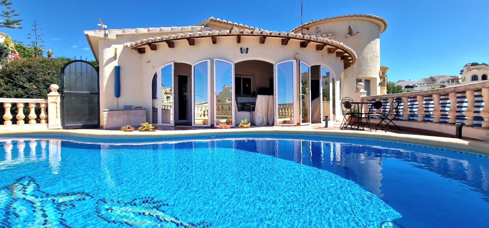 4 bedroom Villa for sale in Benitachell / Benitatxell with pool - € 620,000 (Ref: 9831229)