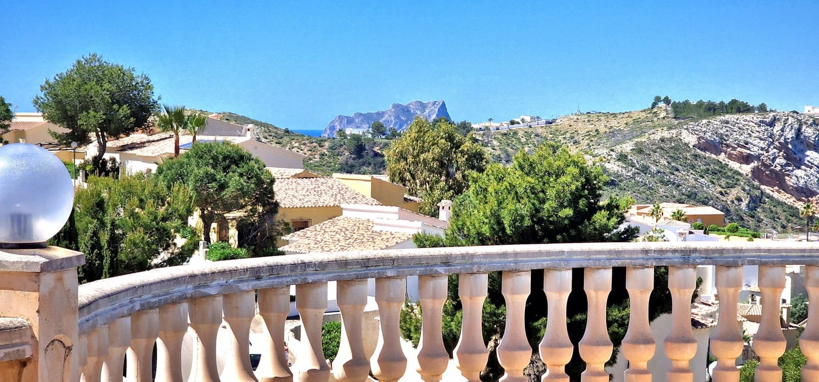 4 bedroom Villa for sale in Benitachell / Benitatxell with pool - € 620,000 (Ref: 9831229)