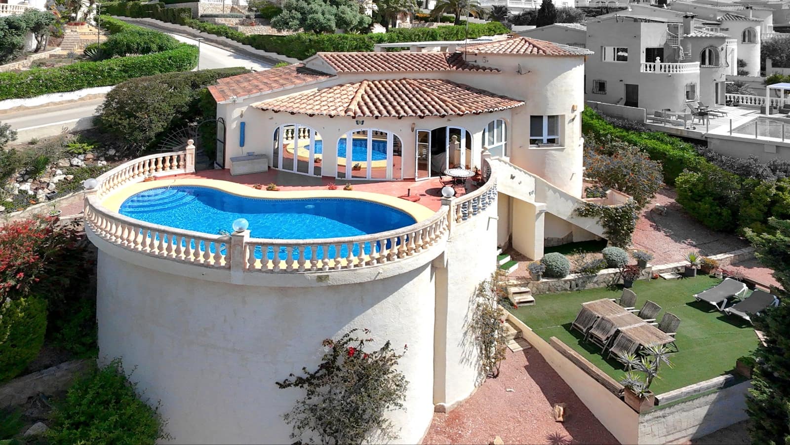 4 bedroom Villa for sale in Benitachell / Benitatxell with pool - € 620,000 (Ref: 9831229)