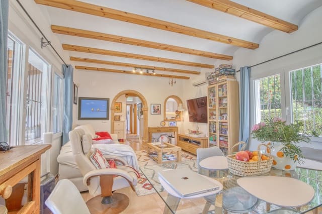 3 quarto Moradia para venda em Cap Martí - El Tossalet - Pinomar, Javea / Xàbia com piscina - 650 000 € (Ref: 9836437)