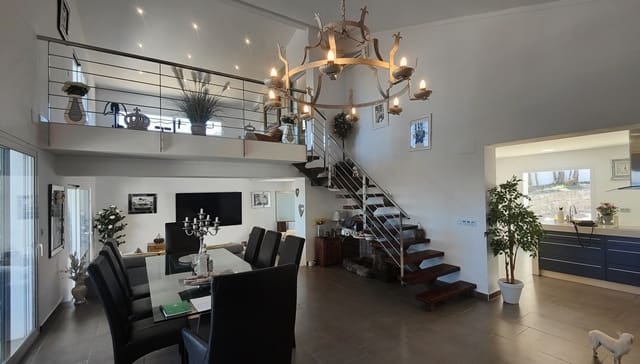 5 bedroom Villa for sale in La Granadella  - Costa Nova, Javea / Xàbia with pool - € 1,799,000 (Ref: 9839137)