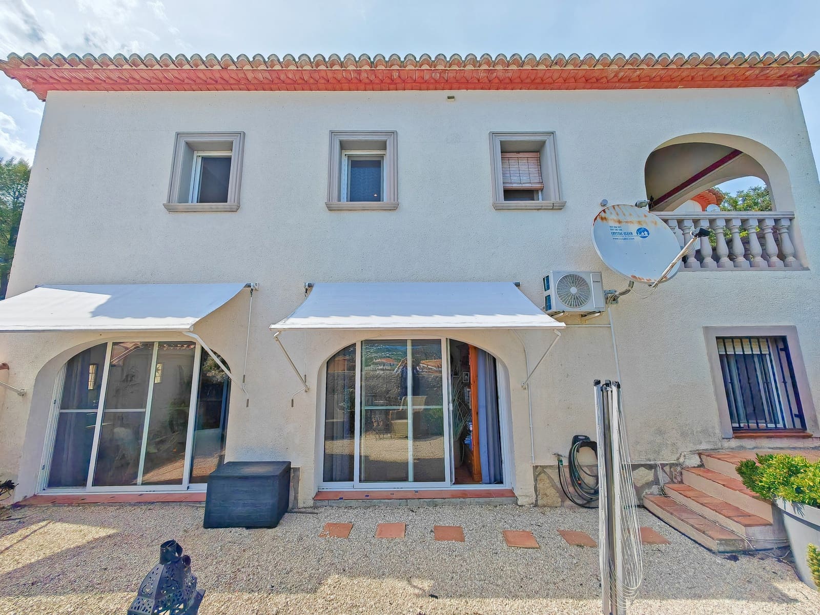 3 quarto Moradia para venda em Tormos com piscina - 385 000 € (Ref: 9846151)