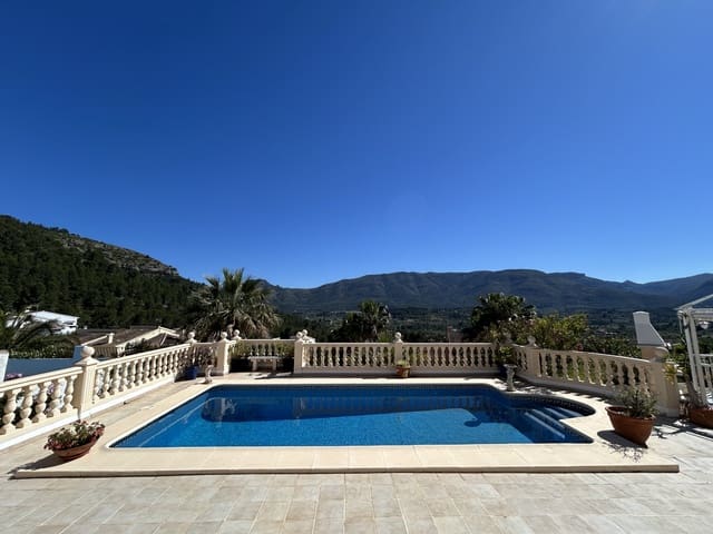 5 sovrum Villa till salu i Murla med pool - 549 000 € (Ref: 9855354)