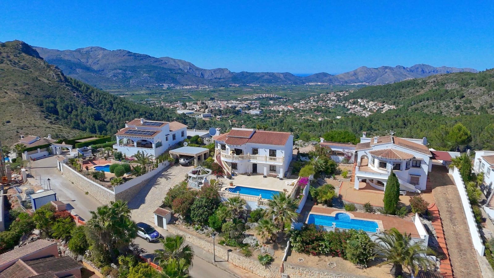 5 bedroom Villa for sale in Murla with pool - € 549,000 (Ref: 9855354)