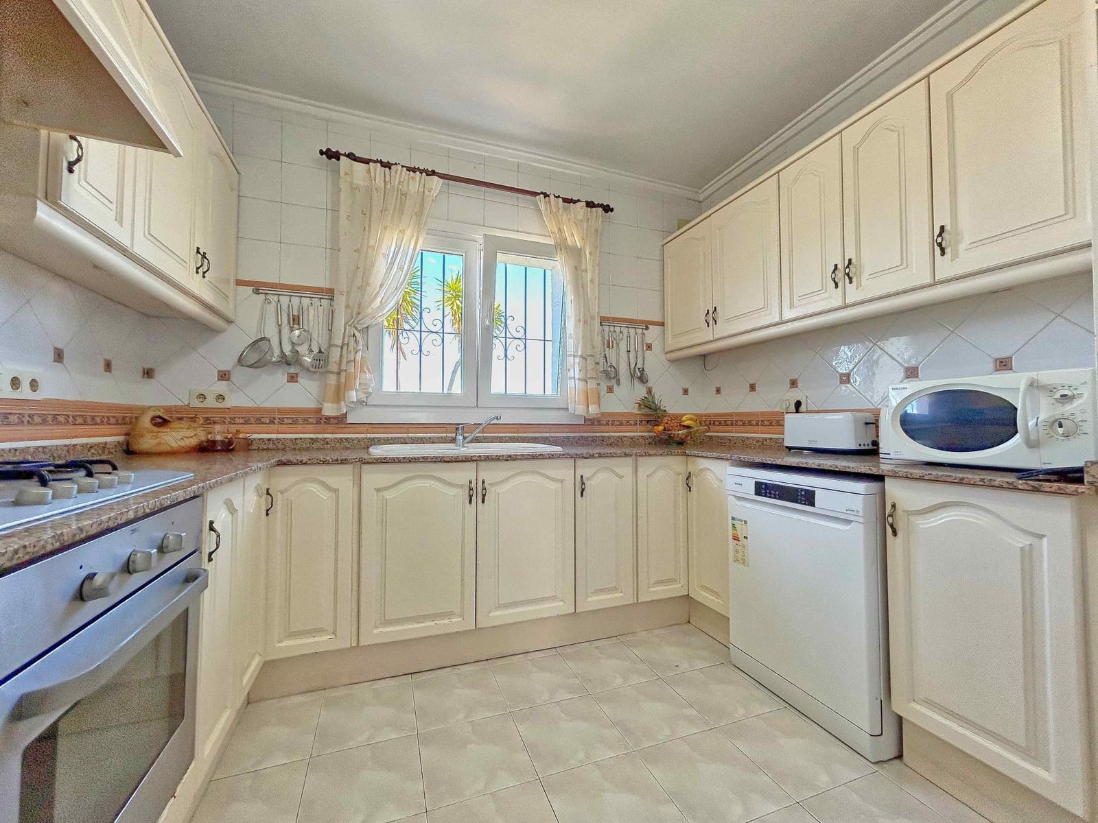 5 bedroom Villa for sale in Murla with pool - € 549,000 (Ref: 9855354)