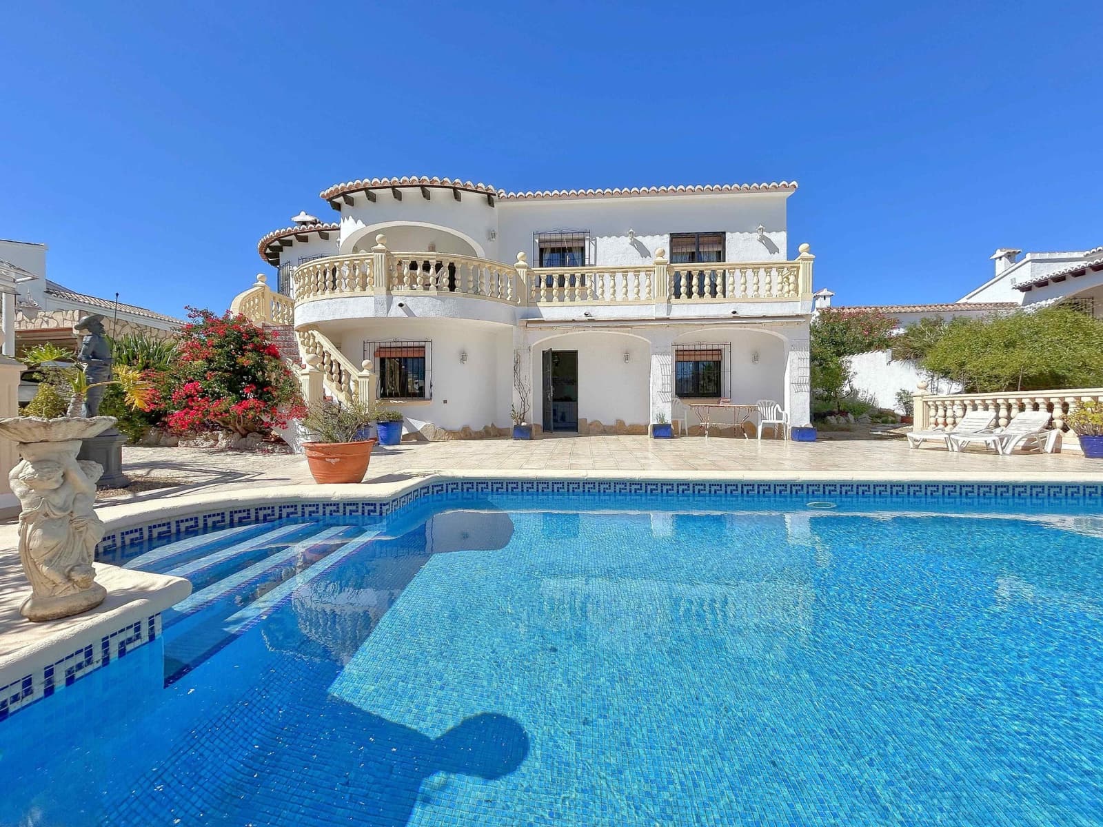 5 bedroom Villa for sale in Murla with pool - € 549,000 (Ref: 9855354)