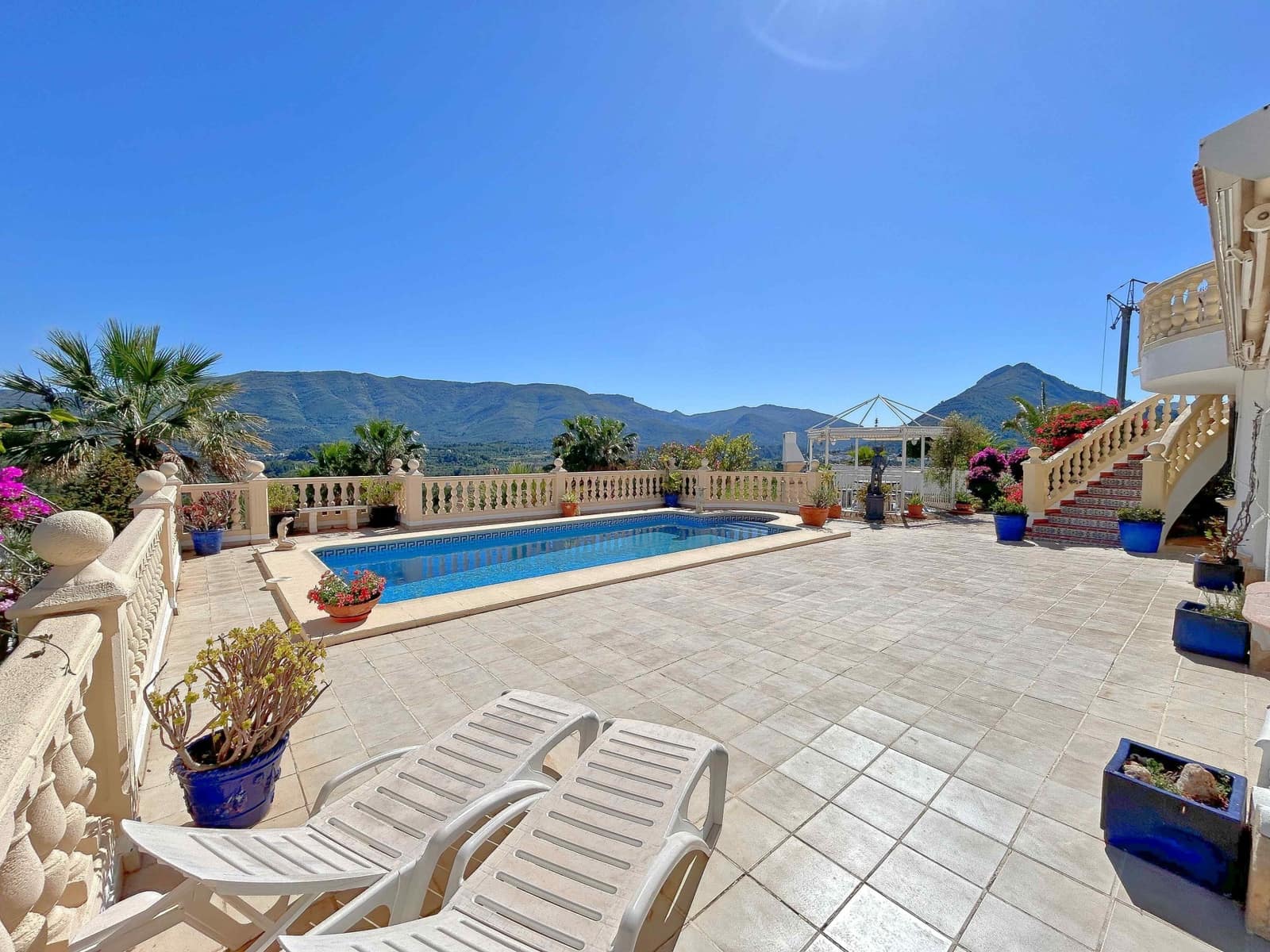 5 bedroom Villa for sale in Murla with pool - € 549,000 (Ref: 9855354)