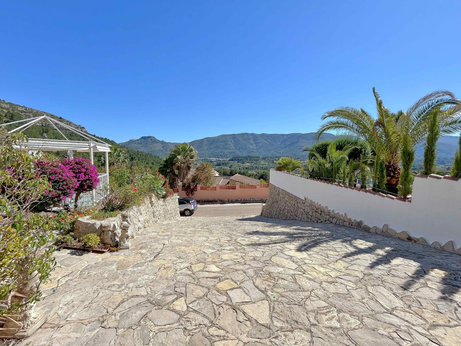 5 bedroom Villa for sale in Murla with pool - € 549,000 (Ref: 9855354)