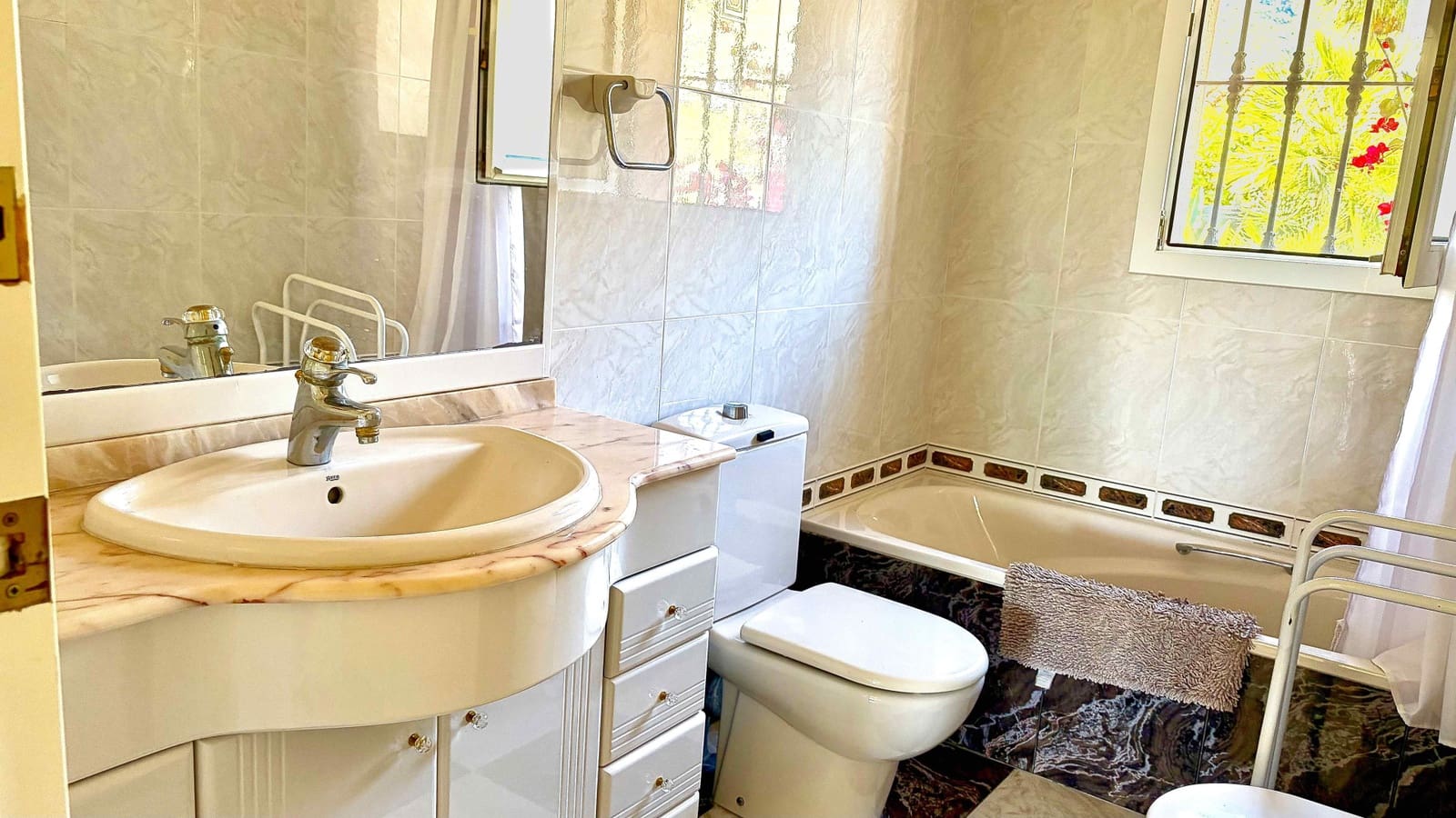 7 makuuhuone Huvila myytävänä paikassa Denia mukana uima-altaan - 840 000 € (Ref: 9859906)