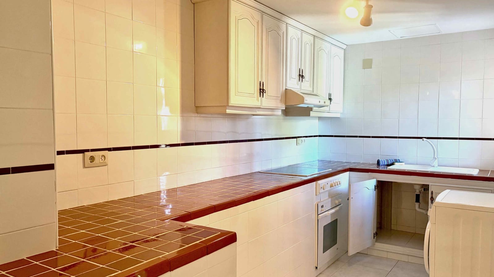7 makuuhuone Huvila myytävänä paikassa Denia mukana uima-altaan - 840 000 € (Ref: 9859906)