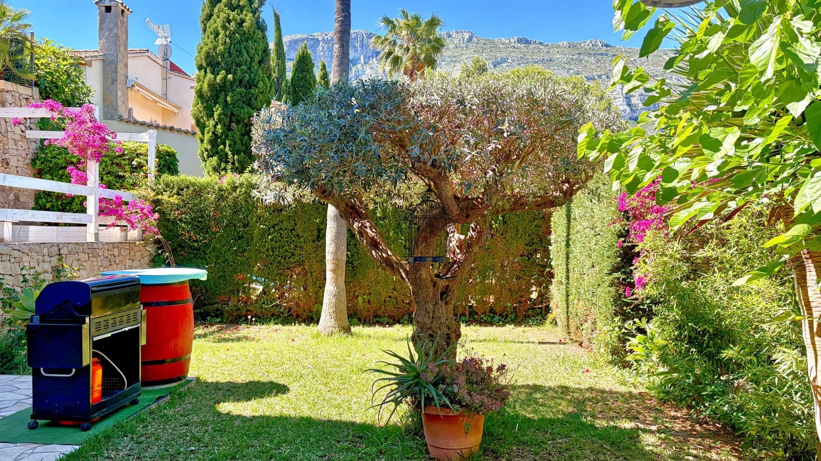 7 makuuhuone Huvila myytävänä paikassa Denia mukana uima-altaan - 840 000 € (Ref: 9859906)