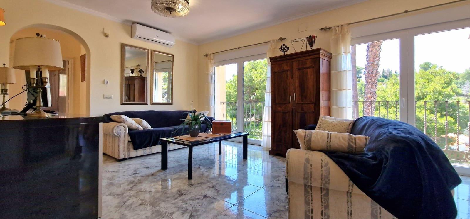 Chalet de 7 habitaciones en Dénia en venta con piscina - 840.000 € (Ref: 9859906)