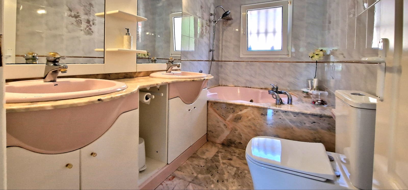 Chalet de 7 habitaciones en Dénia en venta con piscina - 840.000 € (Ref: 9859906)