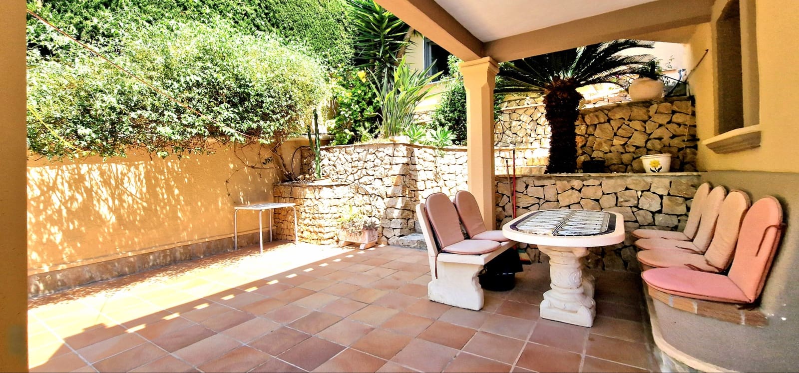 Chalet de 7 habitaciones en Dénia en venta con piscina - 840.000 € (Ref: 9859906)