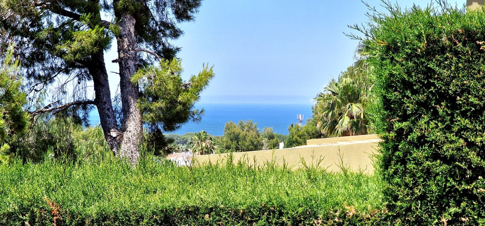 Chalet de 7 habitaciones en Dénia en venta con piscina - 840.000 € (Ref: 9859906)