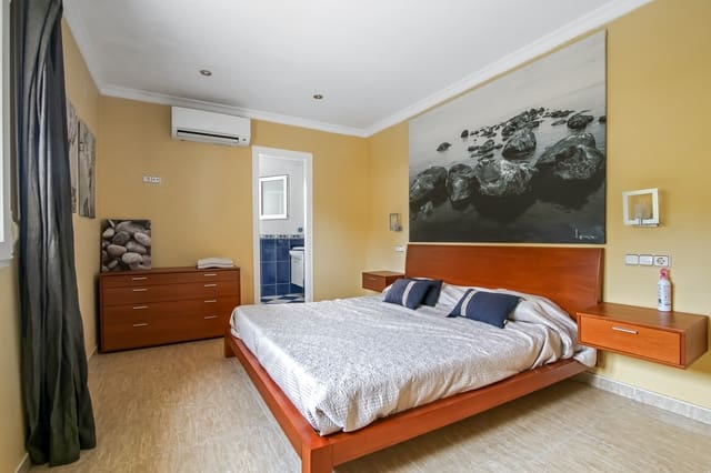3 soveværelse Villa til salg i Centro ciudad, Javea / Xàbia med swimmingpool - € 797.000 (Ref: 9859907)