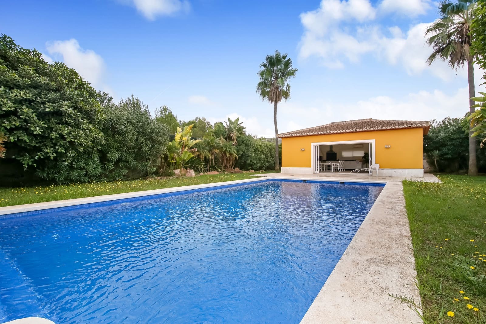 3 soveværelse Villa til salg i Javea / Xabia med swimmingpool - € 797.000 (Ref: 9859907)