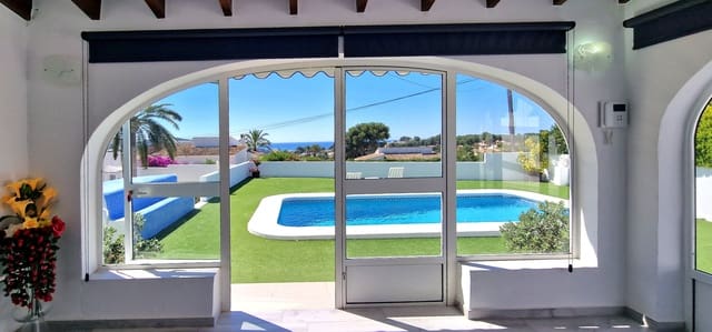 3 slaapkamer Villa te koop in Casco Urbano, Teulada-Moraira met zwembad - € 850.000 (Ref: 9861797)
