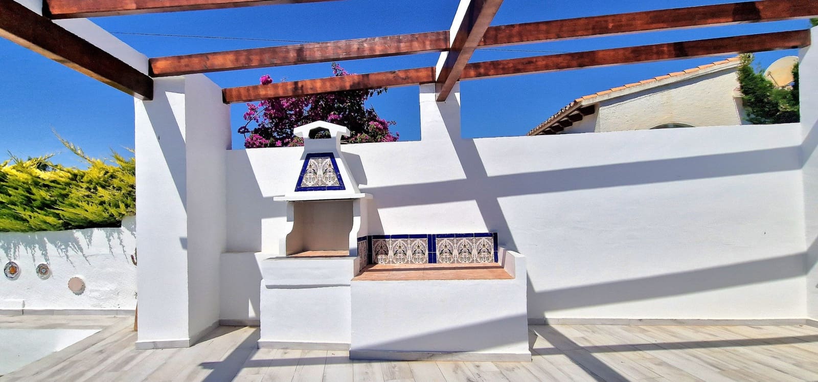 3 slaapkamer Villa te koop in Moraira met zwembad - € 850.000 (Ref: 9861797)