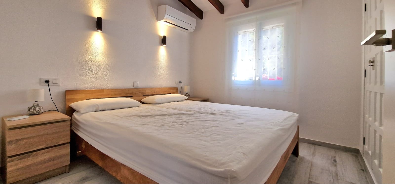 3 slaapkamer Villa te koop in Moraira met zwembad - € 850.000 (Ref: 9861797)