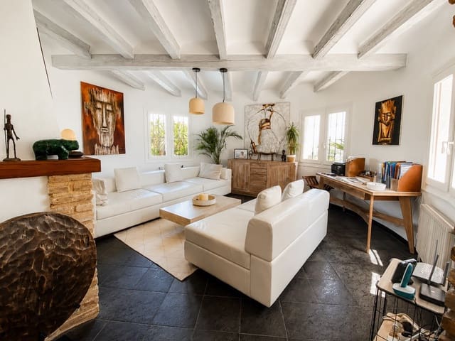4 makuuhuone Huvila myytävänä paikassa Centro Urbano, Dénia mukana uima-altaan - 726 500 € (Ref: 9861799)